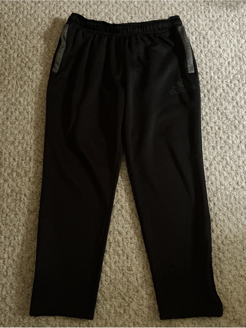 Adidas Climawarm Men’s Black Sweatpants with Gray Pocket Trim - Picture 2 of 9